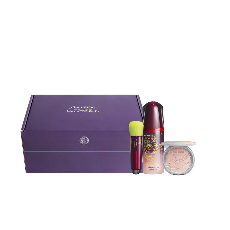 Hunter Schafer Bundle, 