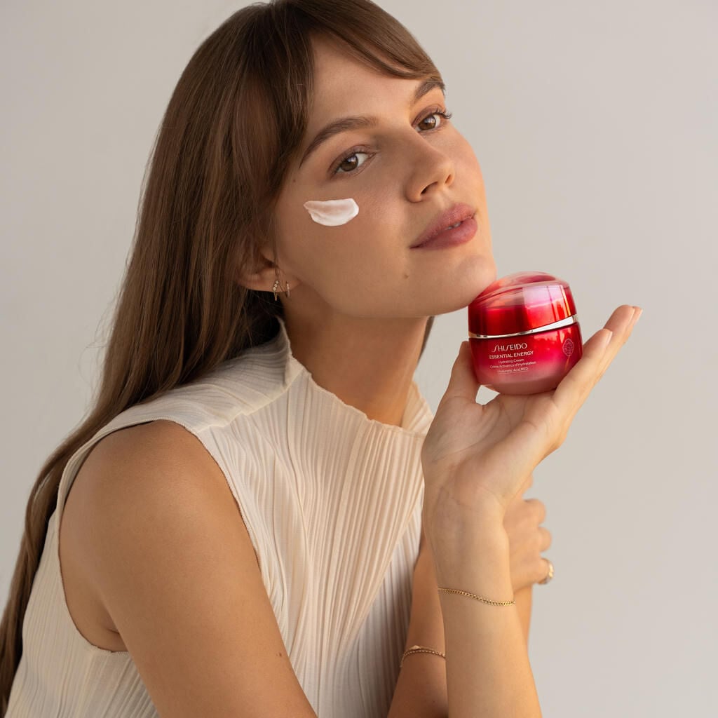 Zhanna Red x Shiseido Bundle ($301 Value), 
