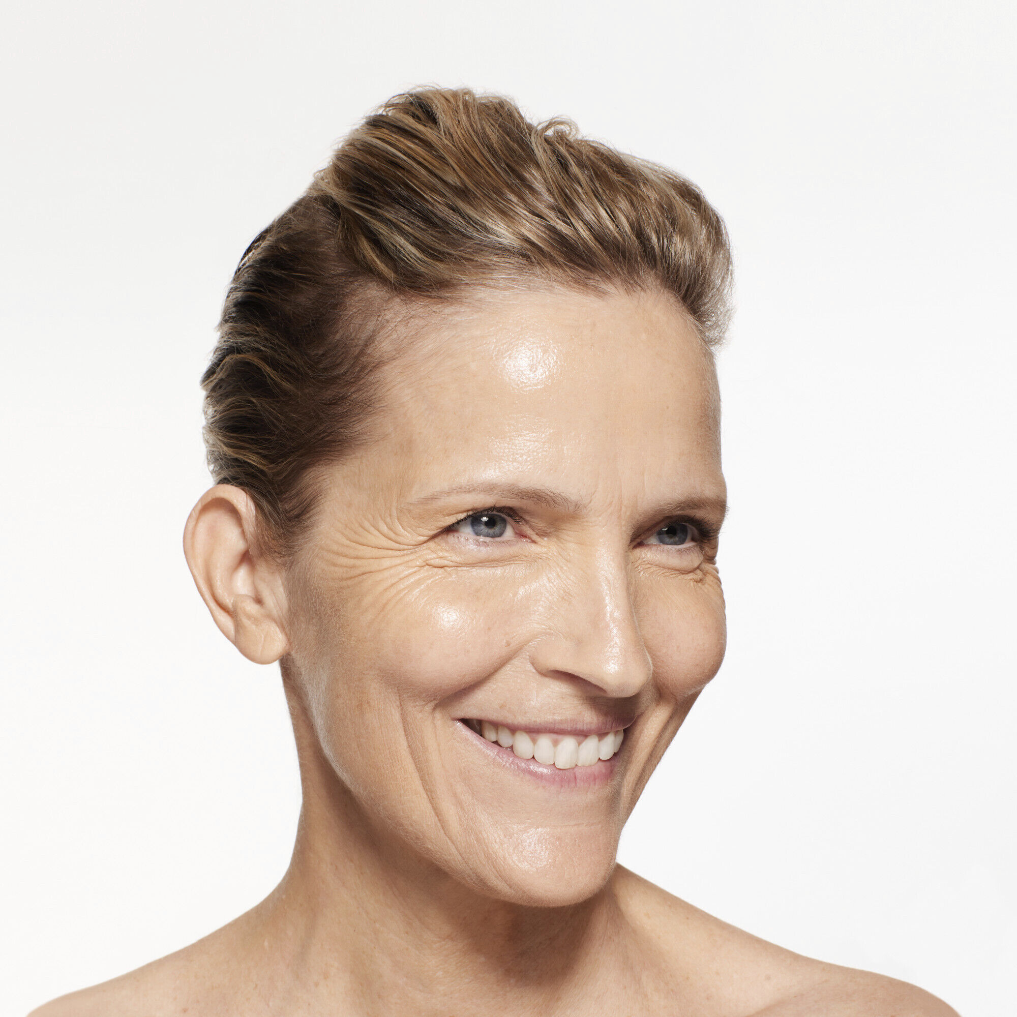 Fond de teint Skin Glow, 320
