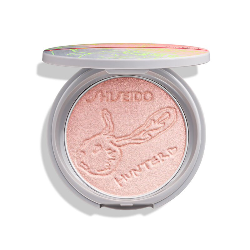 Illuminateur Aura Dew en série limitée Shiseido x Hunter,