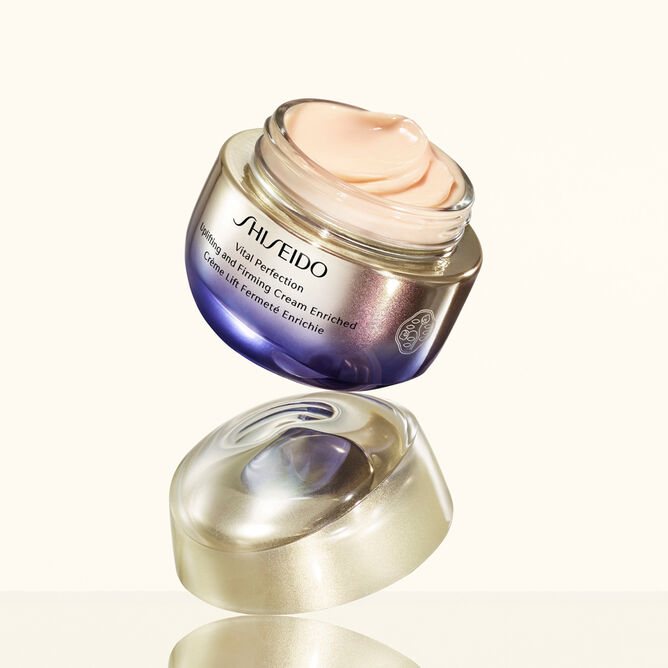 Uplifting and Firming Cream Enriched, 