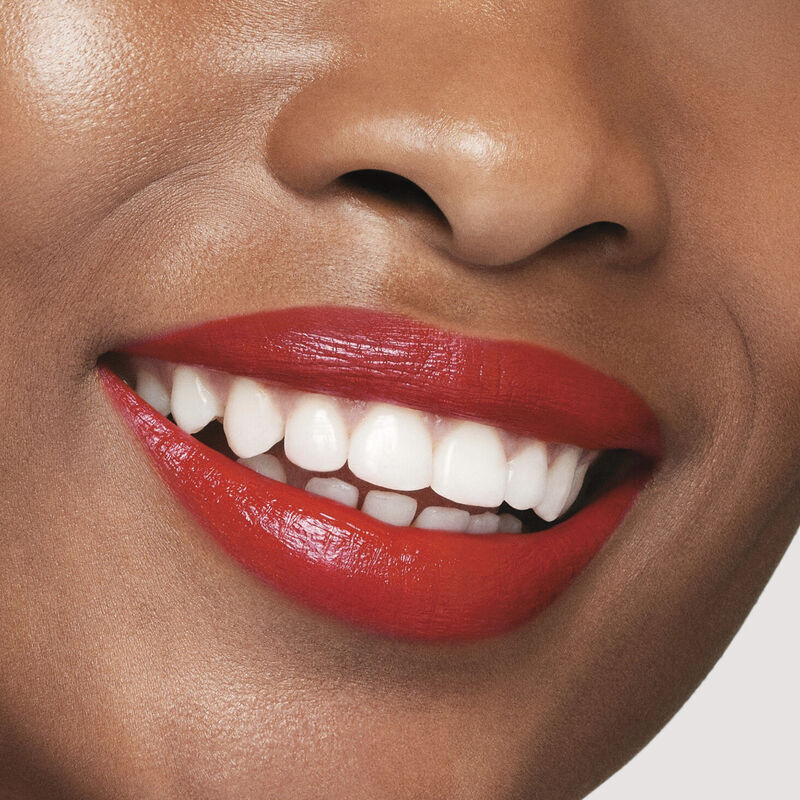 Rouge à lèvres TechnoSatin Gel, Short Circuit